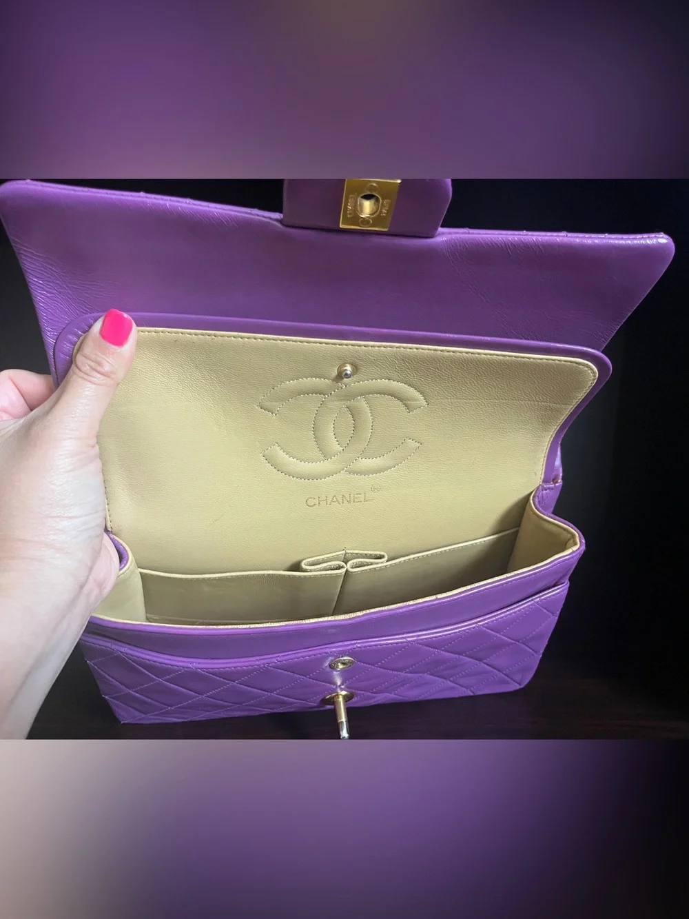 CHANEL Quilted Lambskin Shoulder Bag in Vibrant Purple 24KT Gold plated Chain - Picture 5 of 10